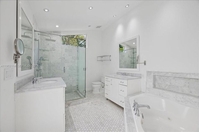 2910 Calusa St, Miami, FL 33133