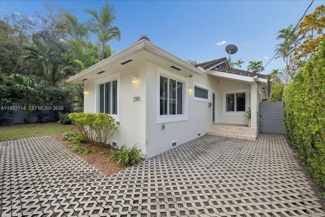 2910 Calusa St, Miami, FL 33133