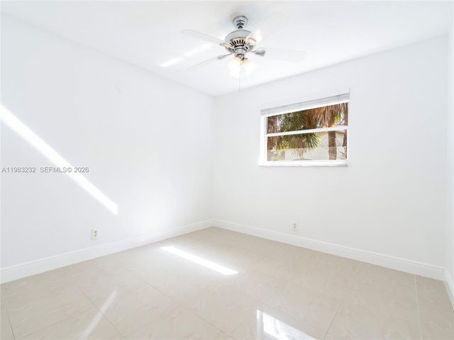 8704 NW 35th St 206, Coral Springs, FL 33065