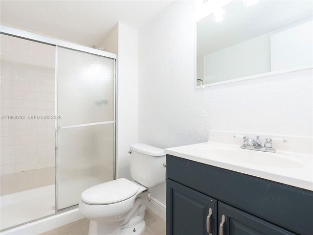 8704 NW 35th St 206, Coral Springs, FL 33065