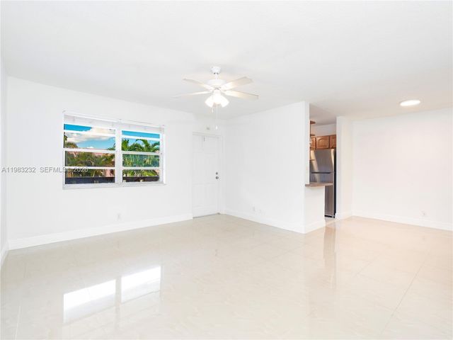 8704 NW 35th St 206, Coral Springs, FL 33065