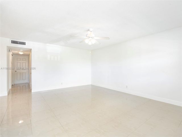 8704 NW 35th St 206, Coral Springs, FL 33065