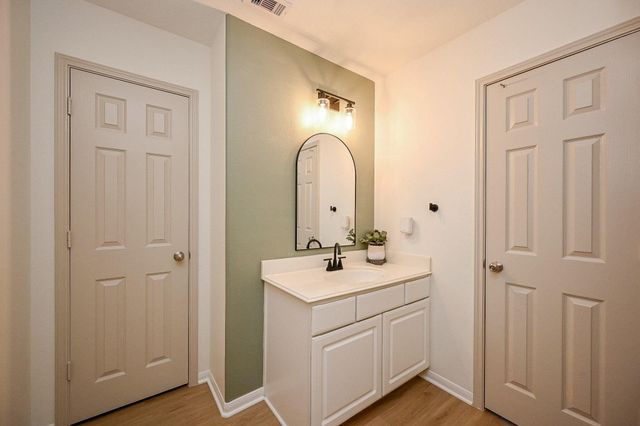 9889 Hyacinth Way, Conroe, TX 77385