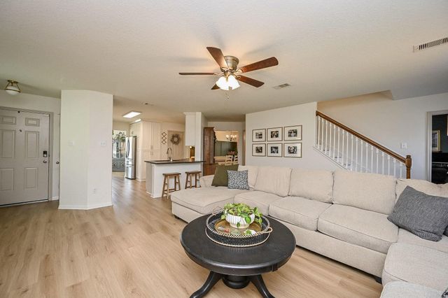 9889 Hyacinth Way, Conroe, TX 77385