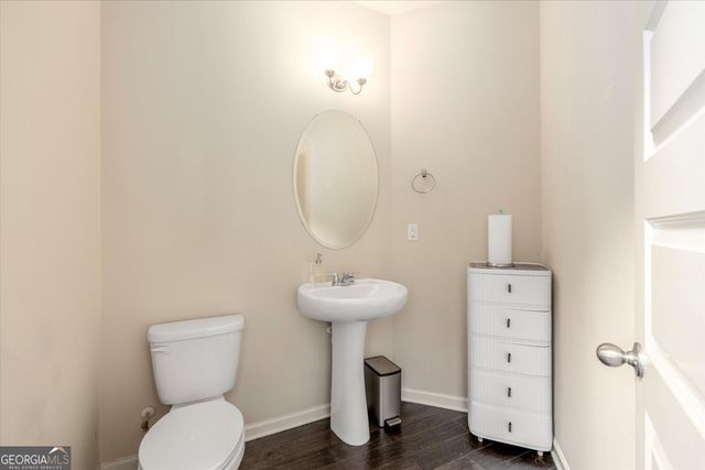 3769 Lake End Drive, Loganville, GA 30052