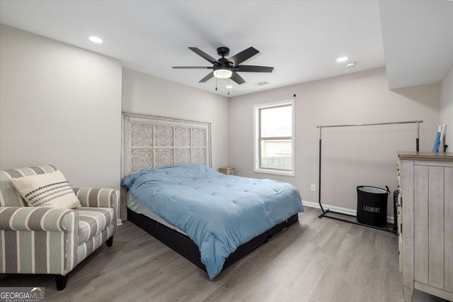 3769 Lake End Drive, Loganville, GA 30052