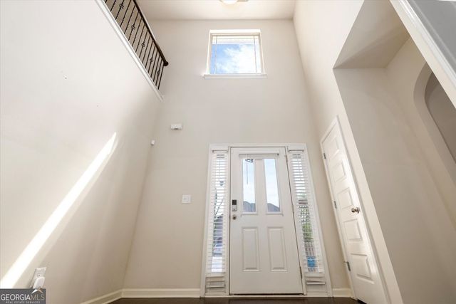 3769 Lake End Drive, Loganville, GA 30052