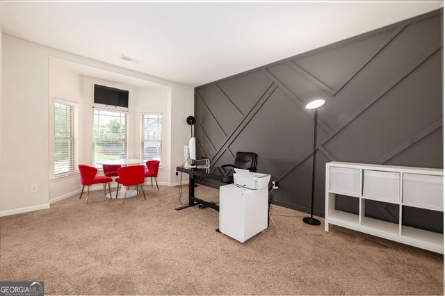 3769 Lake End Drive, Loganville, GA 30052
