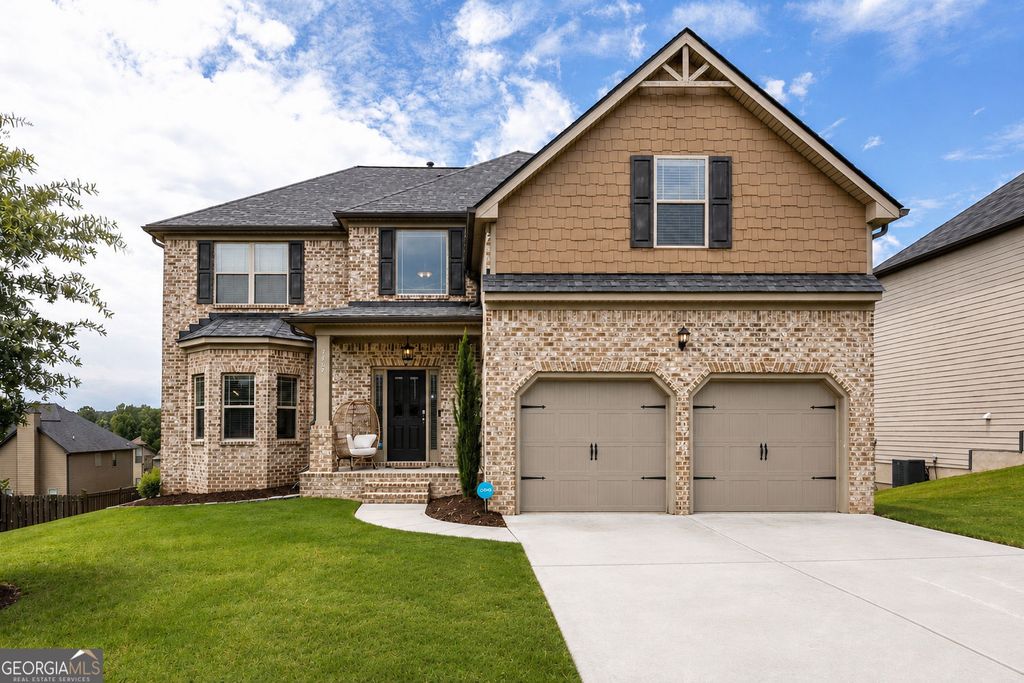 3769 Lake End Drive, Loganville, GA 30052