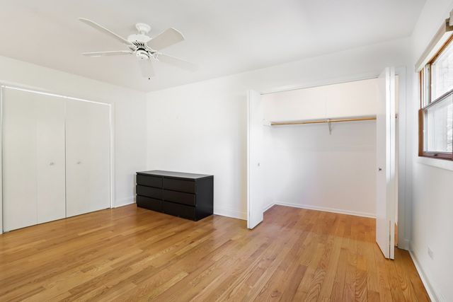 2019 E Avon Lane, Arlington Heights, IL 60004