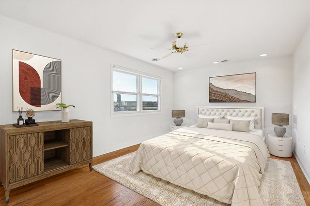 2019 E Avon Lane, Arlington Heights, IL 60004