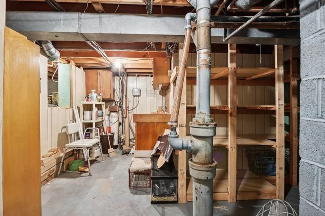 2019 E Avon Lane, Arlington Heights, IL 60004