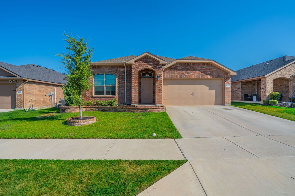 412 Foxhunter Street, Fort Worth, TX 76131 — exterior
