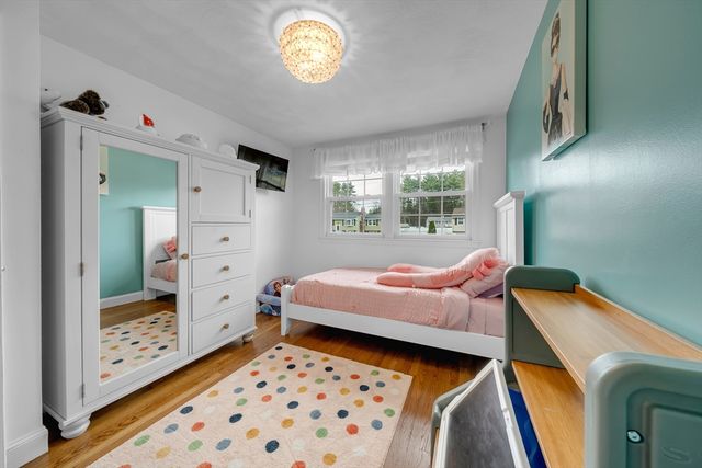 13 Brookside Dr, Billerica, MA 01821