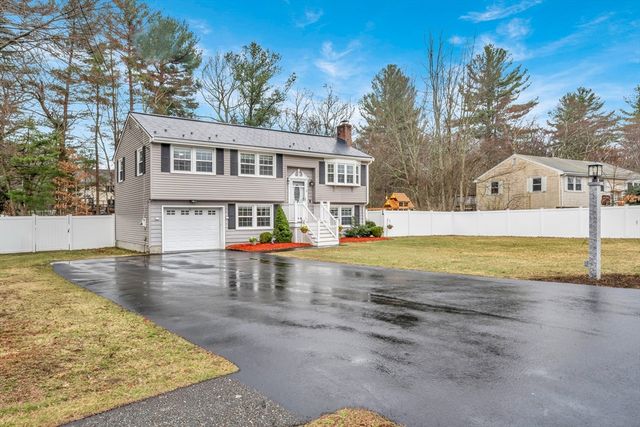 13 Brookside Dr, Billerica, MA 01821