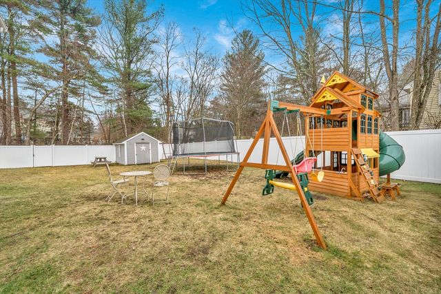 13 Brookside Dr, Billerica, MA 01821