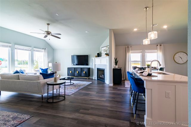 15203 E 40th Place S, Tulsa, OK 74134