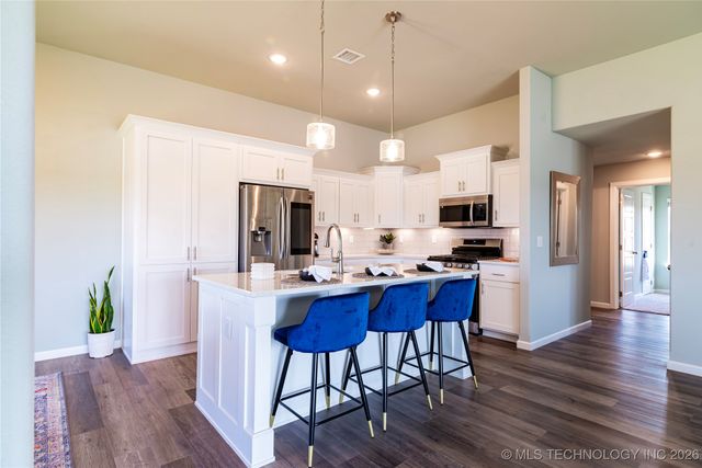 15203 E 40th Place S, Tulsa, OK 74134