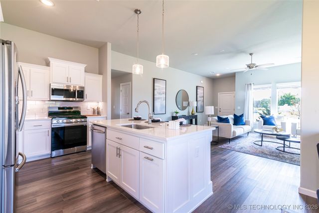 15203 E 40th Place S, Tulsa, OK 74134