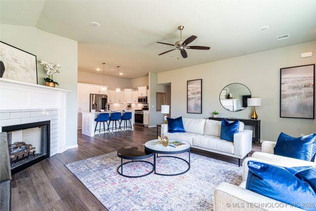 15203 E 40th Place S, Tulsa, OK 74134