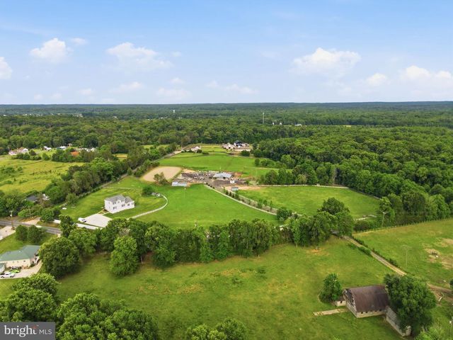 15001 FLEETWOOD DR, Nokesville, VA 20181