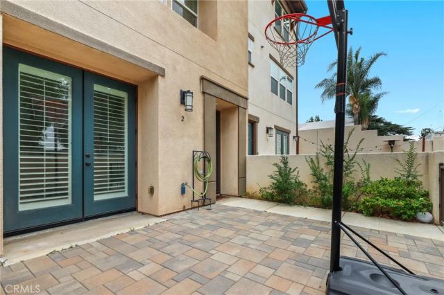 649 W Foothill Boulevard 2, Glendora, CA 91741