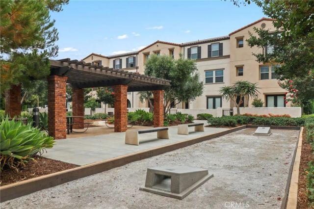 649 W Foothill Boulevard 2, Glendora, CA 91741