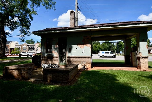 7 & 18 S Main Street, Watkinsville, GA 30677