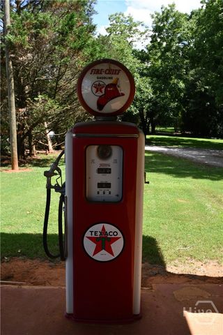 7 & 18 S Main Street, Watkinsville, GA 30677