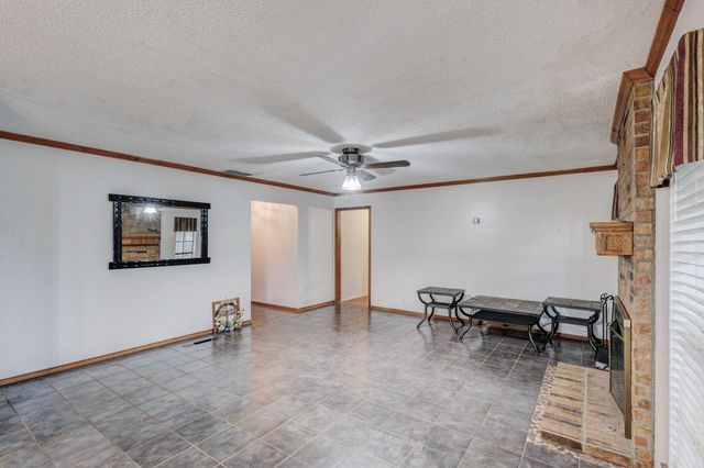 1110 Hemphill Court, Cleburne, TX 76033