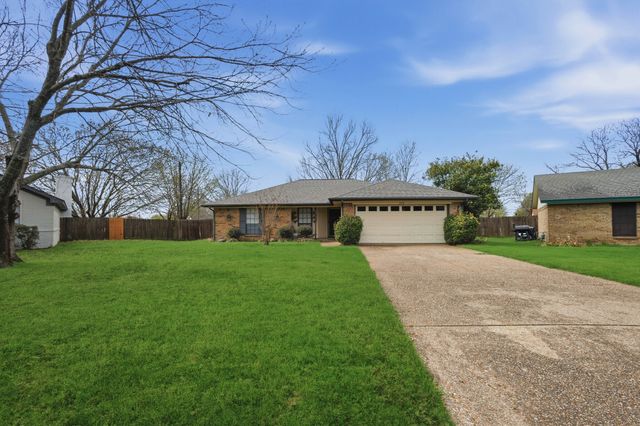 1110 Hemphill Court, Cleburne, TX 76033