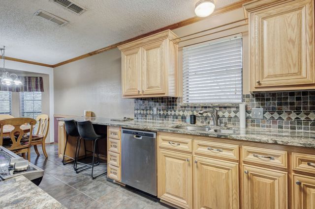 1110 Hemphill Court, Cleburne, TX 76033