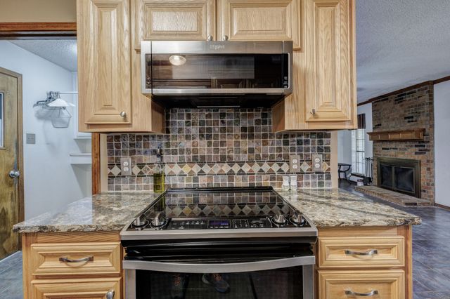 1110 Hemphill Court, Cleburne, TX 76033