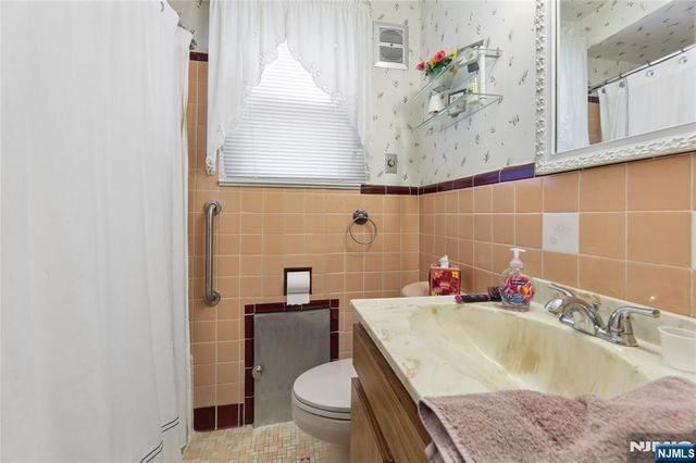 11-04 Harrison Drive, Fair Lawn, NJ 07410