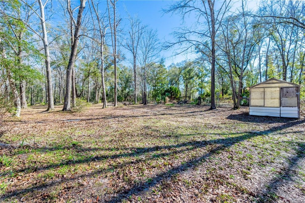 Image 31 of property listing at 383 NE 355TH AVENUE, Old Town, FL 32680