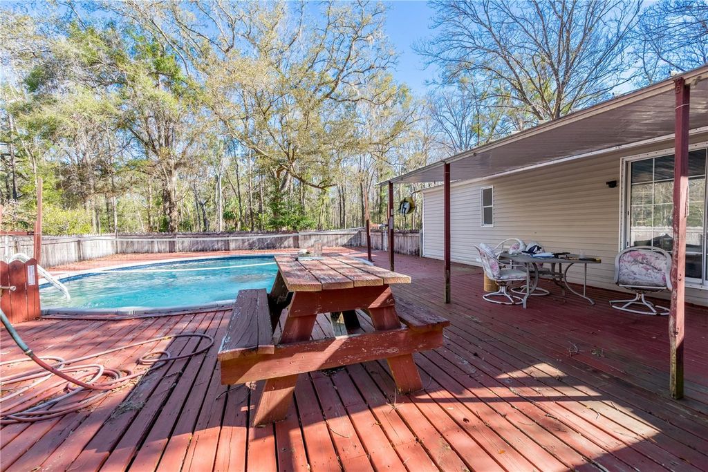 Image 35 of property listing at 383 NE 355TH AVENUE, Old Town, FL 32680