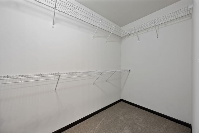 3825 Whitman Ave, Marion, IA 52302