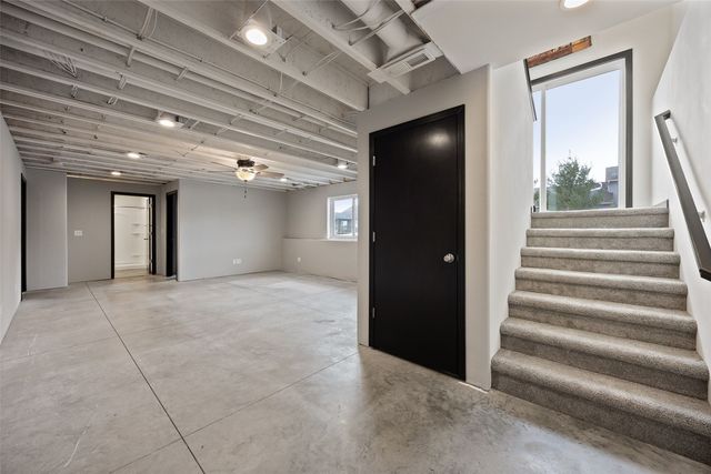 3825 Whitman Ave, Marion, IA 52302