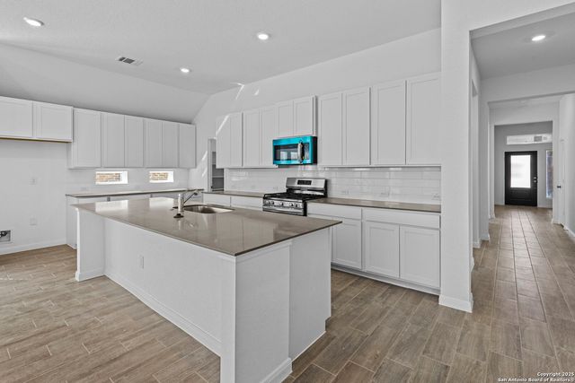 1248 Fox Wing Way, New Braunfels, TX 78132