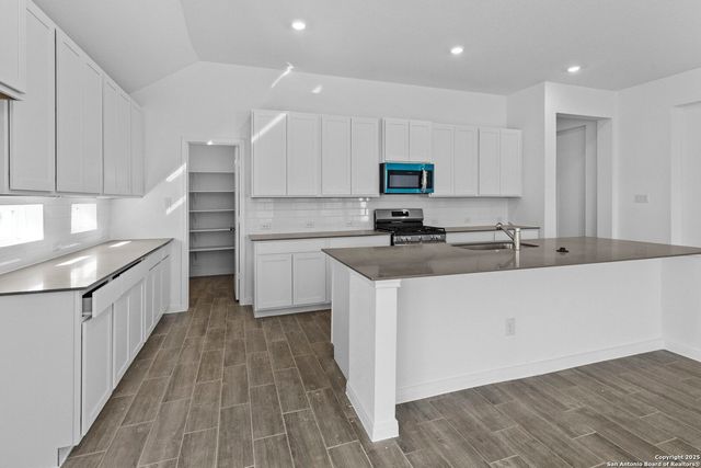 1248 Fox Wing Way, New Braunfels, TX 78132