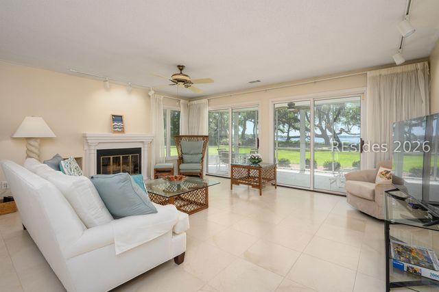 71 Skull Creek Dr Apt B101, Hilton Head Island, SC 29926
