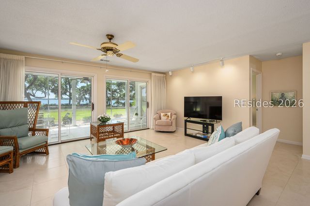 71 Skull Creek Dr Apt B101, Hilton Head Island, SC 29926