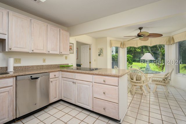 71 Skull Creek Dr Apt B101, Hilton Head Island, SC 29926