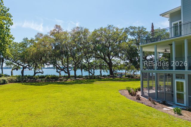 71 Skull Creek Dr Apt B101, Hilton Head Island, SC 29926