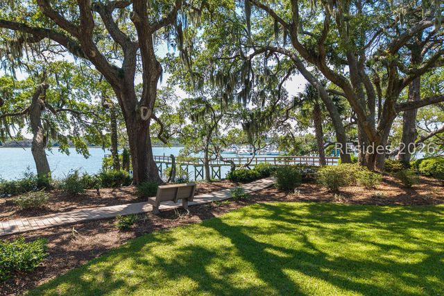 71 Skull Creek Dr Apt B101, Hilton Head Island, SC 29926