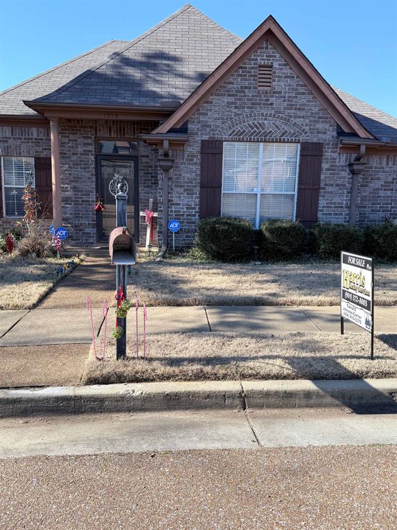 1725 SOUTHALL ST, Cordova, TN 38016