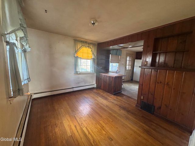 39 Reber Street, Colonie, NY 12205