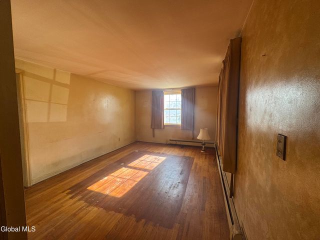 39 Reber Street, Colonie, NY 12205