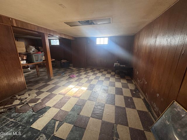 39 Reber Street, Colonie, NY 12205