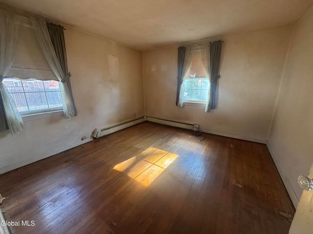 39 Reber Street, Colonie, NY 12205